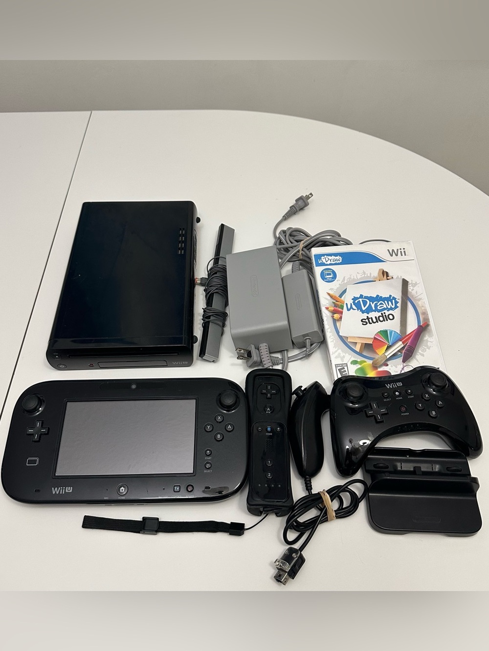 Nintendo Wii U 32GB Black Console w/ GamePad & Controllers Bundle